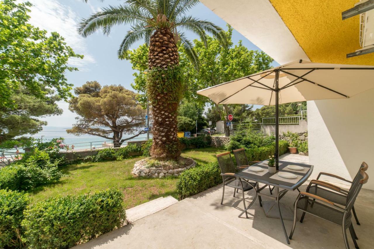 Guesthouse On The Beach Baška Voda Dış mekan fotoğraf